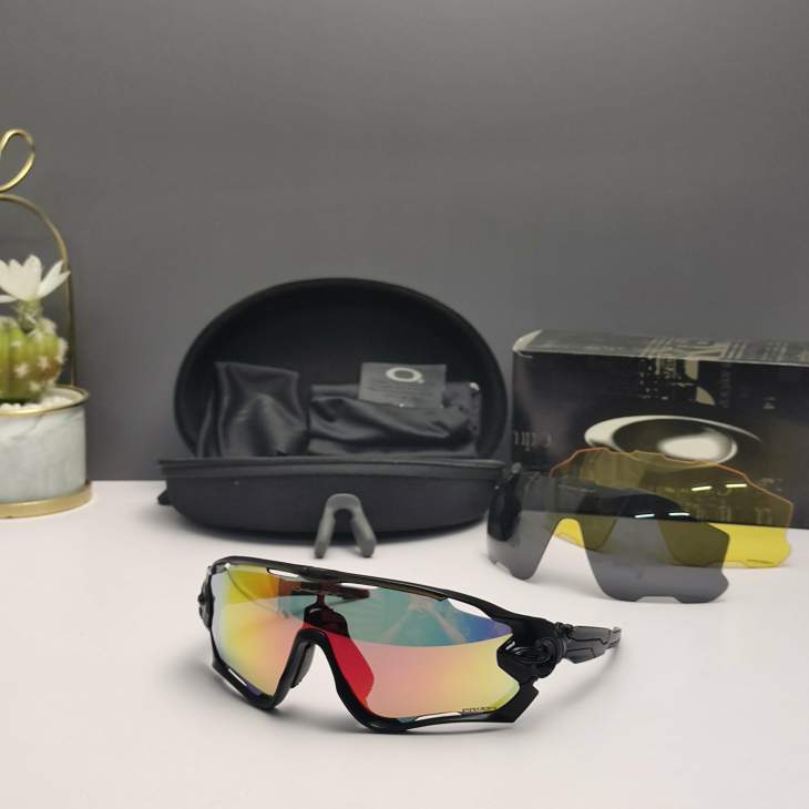Picture of Oakley Sunglasses _SKUfw66124551fw
